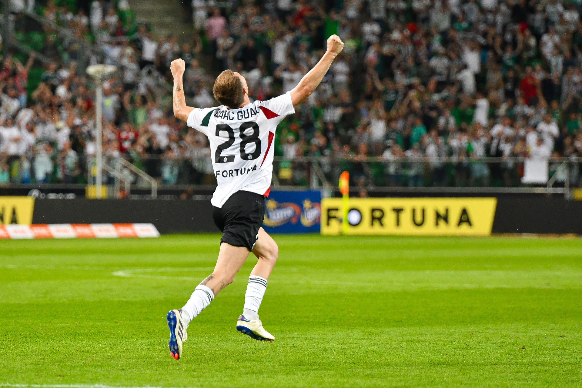 Korona Kielce - Legia Warszawa gdzie oglądać Ekstraklasę? Transmisja na żywo w TV i stream online (28.07.2024)