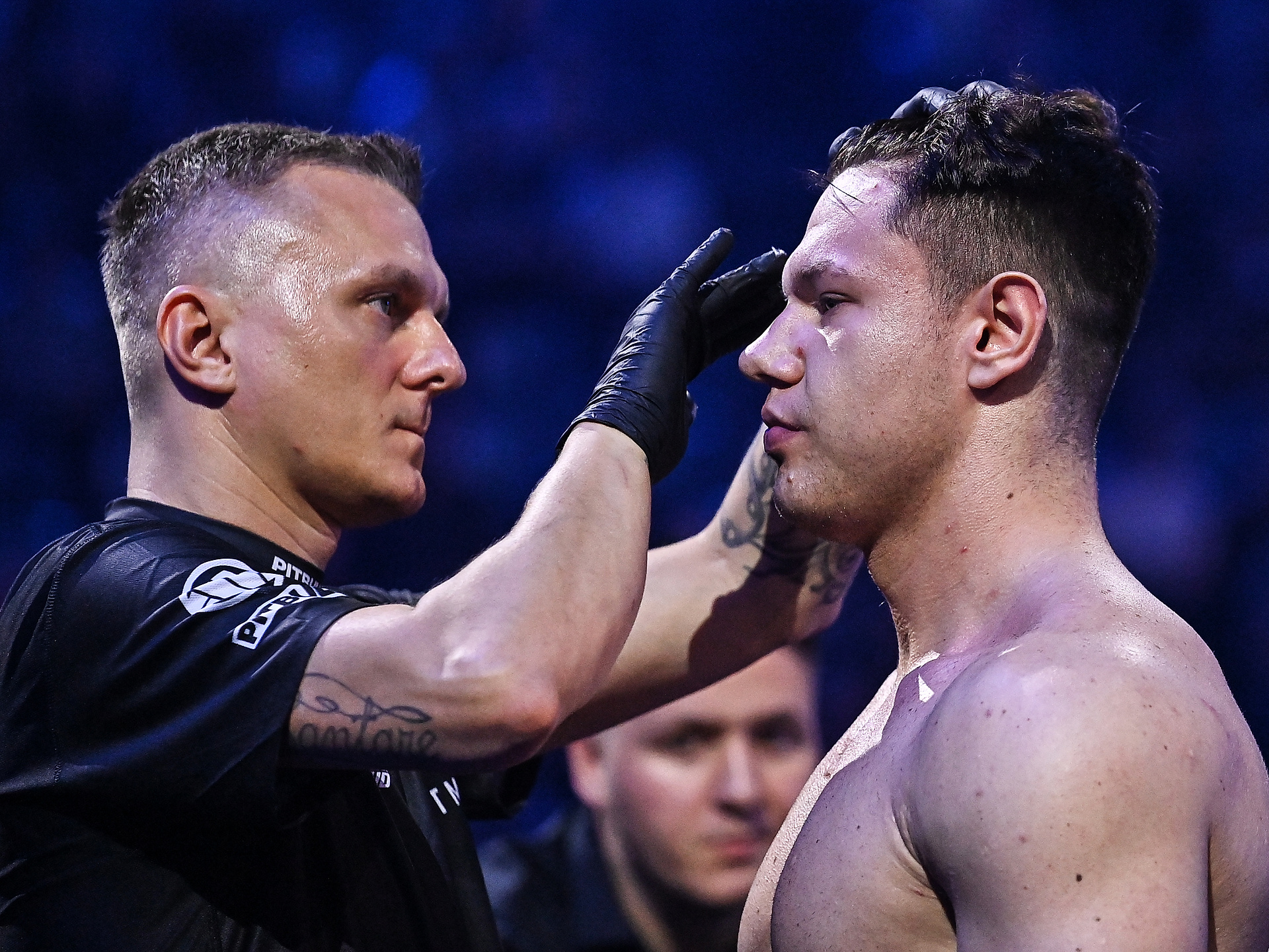 "Uwolnili krakena". Kontrowersyjny freakfighter wraca do oktagonu