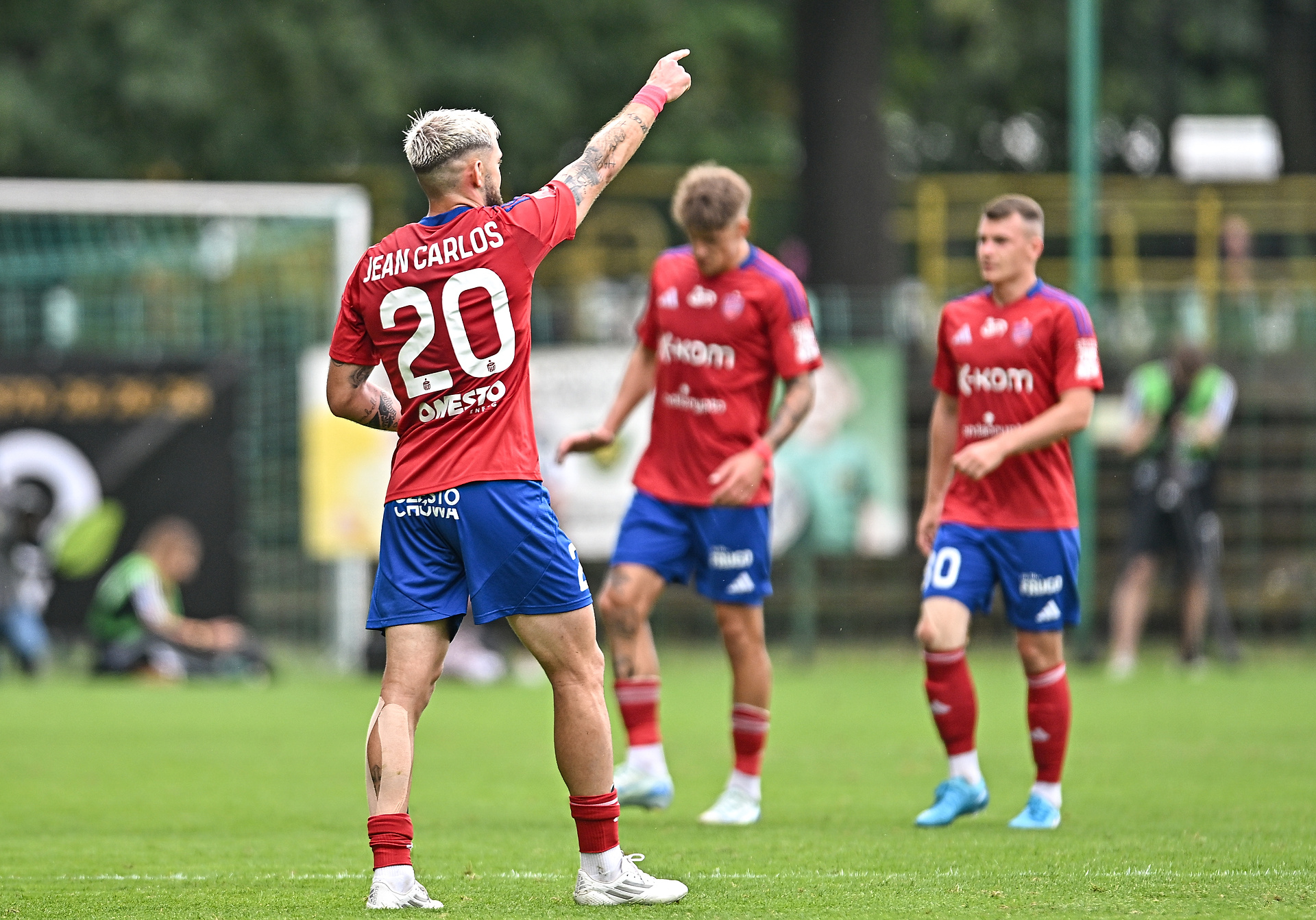 Męczarnie Rakowa! Ledwo pokonał beniaminka, sceny w końcówce [WIDEO]