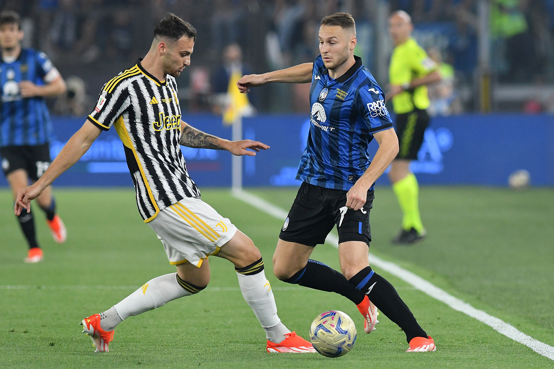 Gwiazda Serie A zbuntowała się przeciwko klubowi. "Czujemy się szantażowani"