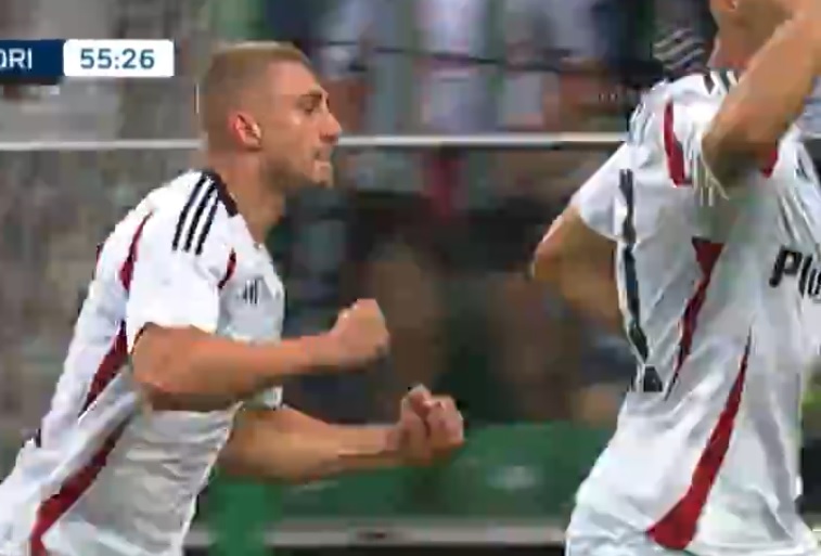 Wymęczony triumf Legii! O krok od awansu [WIDEO]