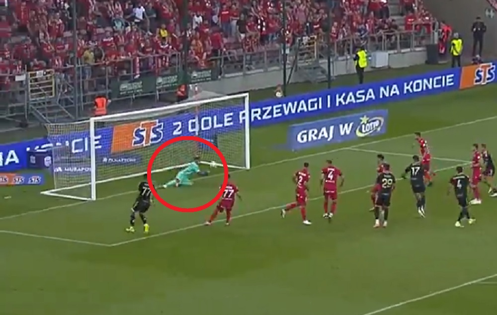 Ups! Gikiewicz zawalił przy golu! [WIDEO]