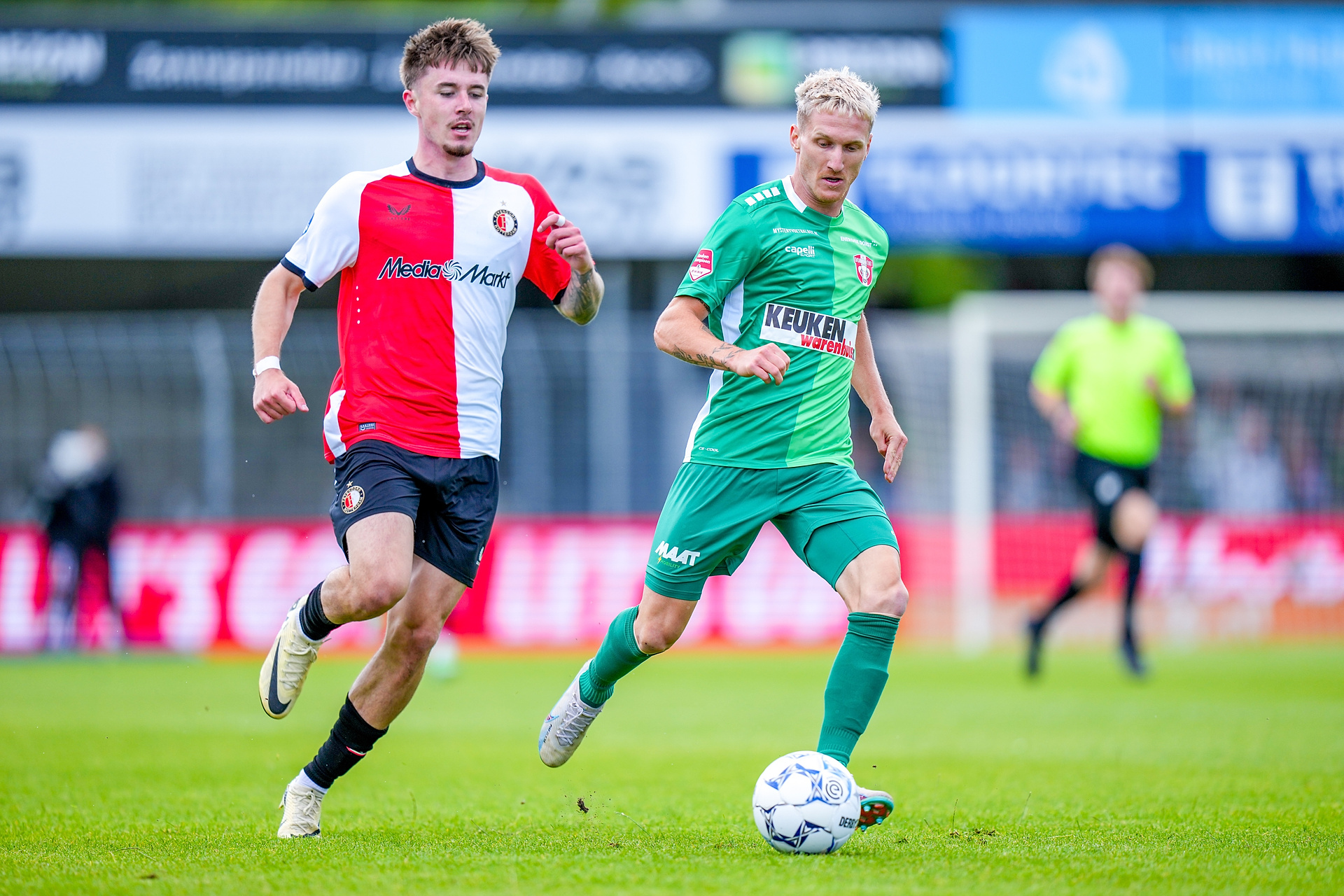 Media: Lech wygrał rywalizację ze znanym klubem. Transfer z Feyenoordu blisko