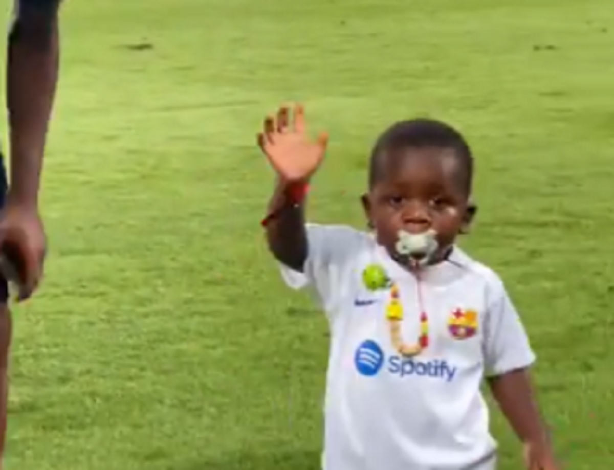 Brat Yamala skradł show. Te obrazki chwytają za serce [WIDEO]