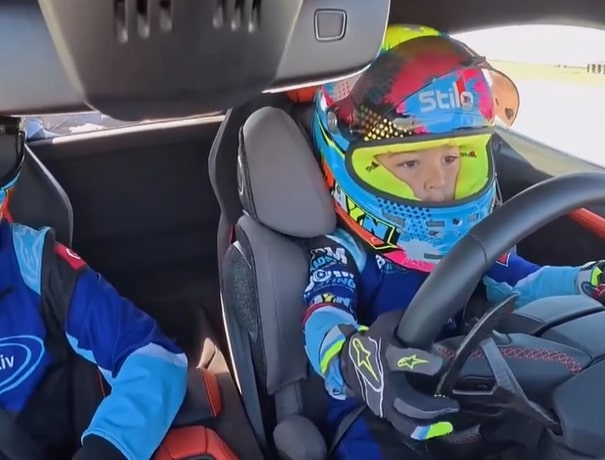 Nie do wiary! 5-letni syn legendy pędził 312 km/h [WIDEO]