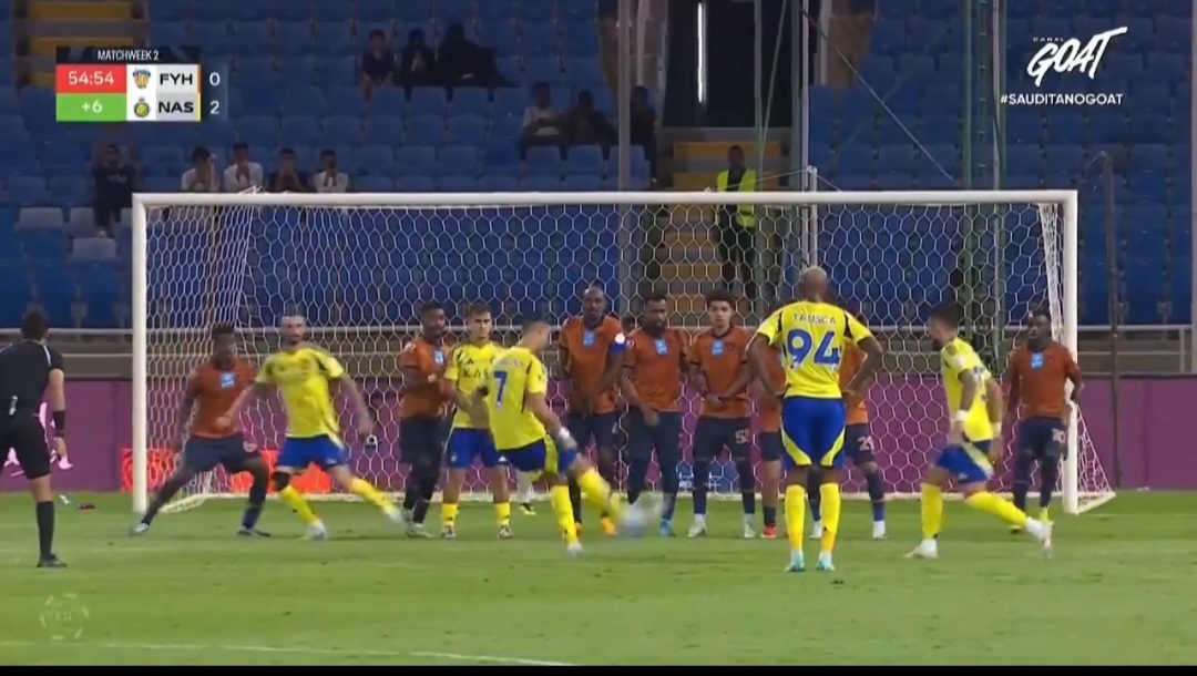 Majstersztyk! Przepiękna bramka Ronaldo z wolnego [WIDEO]