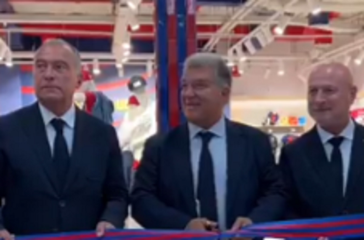 Działacze Barcelony gościli w Madrycie. Mieli konkretny powód [WIDEO]
