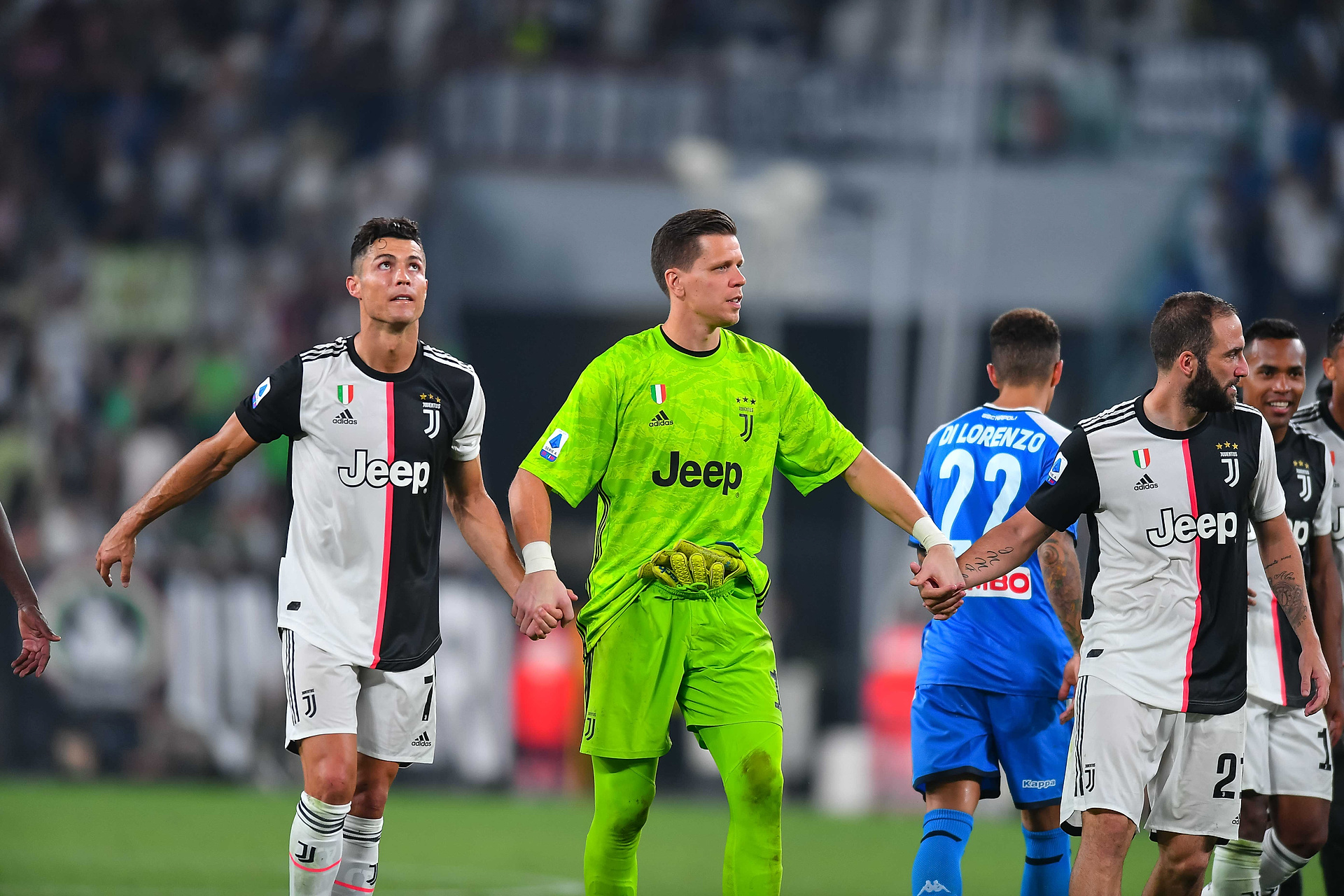 Ronaldo namawiał Szczęsnego na hitowy transfer? "Szczena" zdradził, jaka jest prawda [WIDEO]