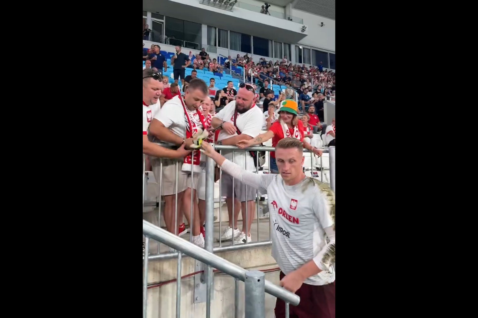 Piękny gest reprezentanta Polski. Nie zapomniał o fanach [WIDEO]