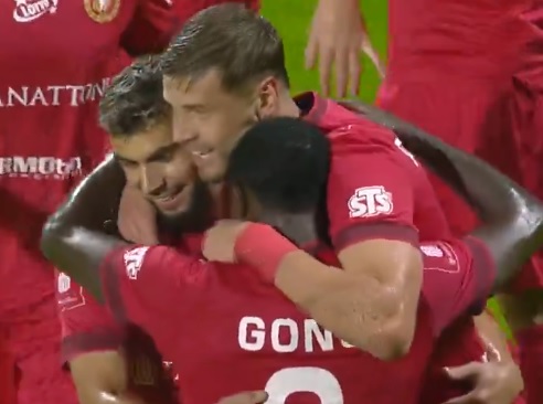 Widzew wydarł remis! Pasjonujący bój w strugach deszczu [WIDEO]