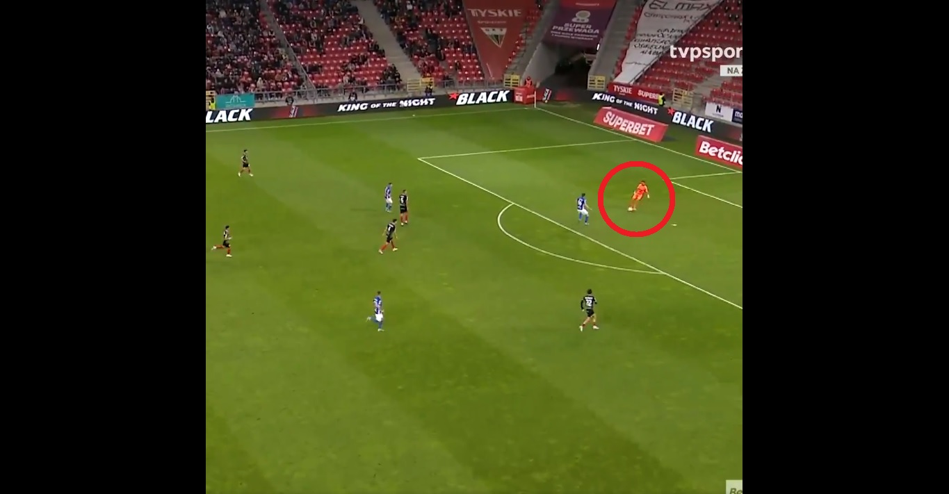 Ruch dostał gola w prezencie. Beznadziejne zachowanie piłkarzy GKS-u Tychy [WIDEO]
