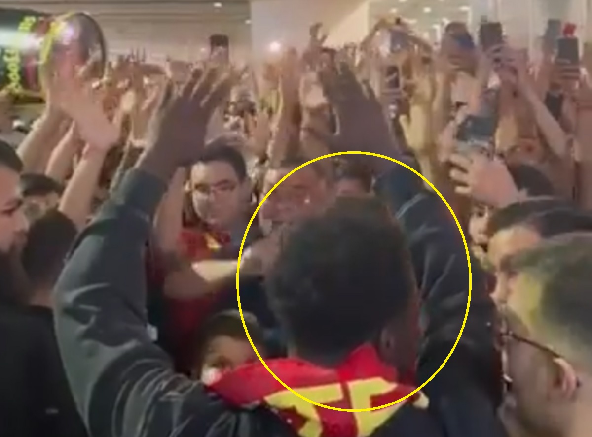 Niechciany gracz Chelsea przywitany niczym król. Nagranie podbija social media [WIDEO]