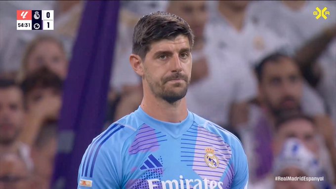 Samobójczy gol Courtois! Kompromitacja bramkarzy na Santiago Bernabeu [WIDEO]
