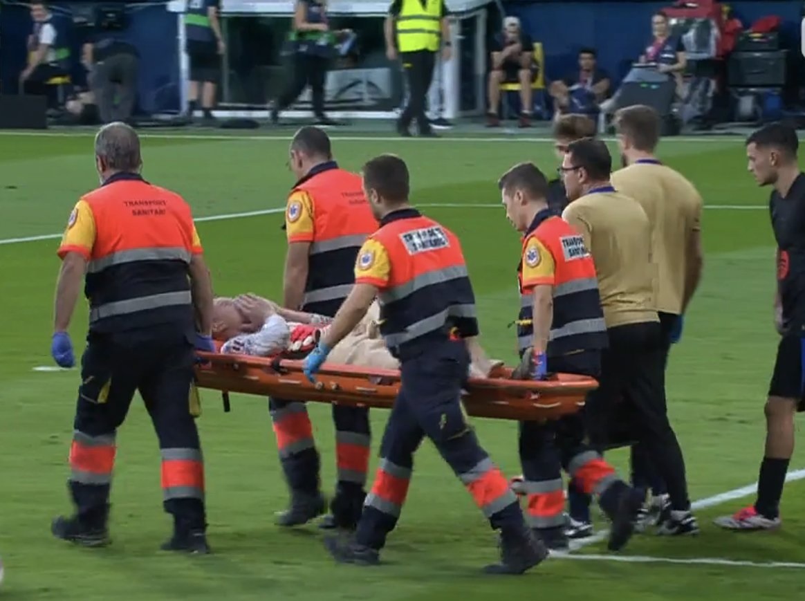 Kolejna kontuzja w Barcelonie! Niepokojące sceny! [WIDEO]