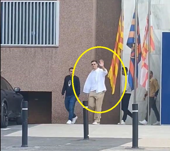 Szczęsny podpisał kontrakt z Barceloną! Wyszedł już z klubowych biur [WIDEO]