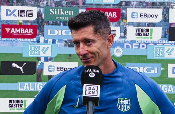 "Nigdy w życiu tego nie robiłem". Lewandowski przemówił po rozbiciu Alaves