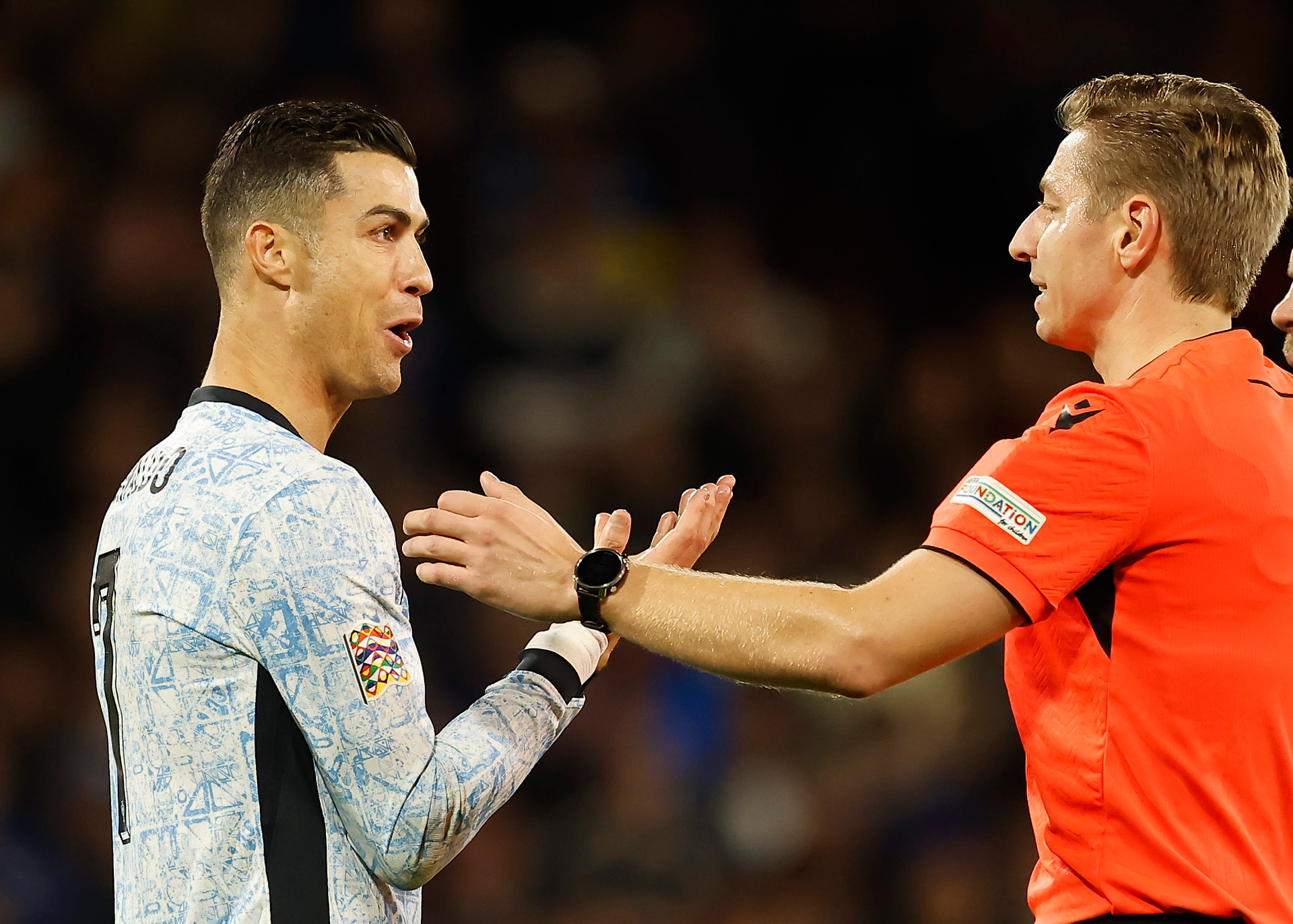 Sensacja w "polskiej" grupie! Wpadka Portugalii, Ronaldo zły na sędziego [WIDEO]