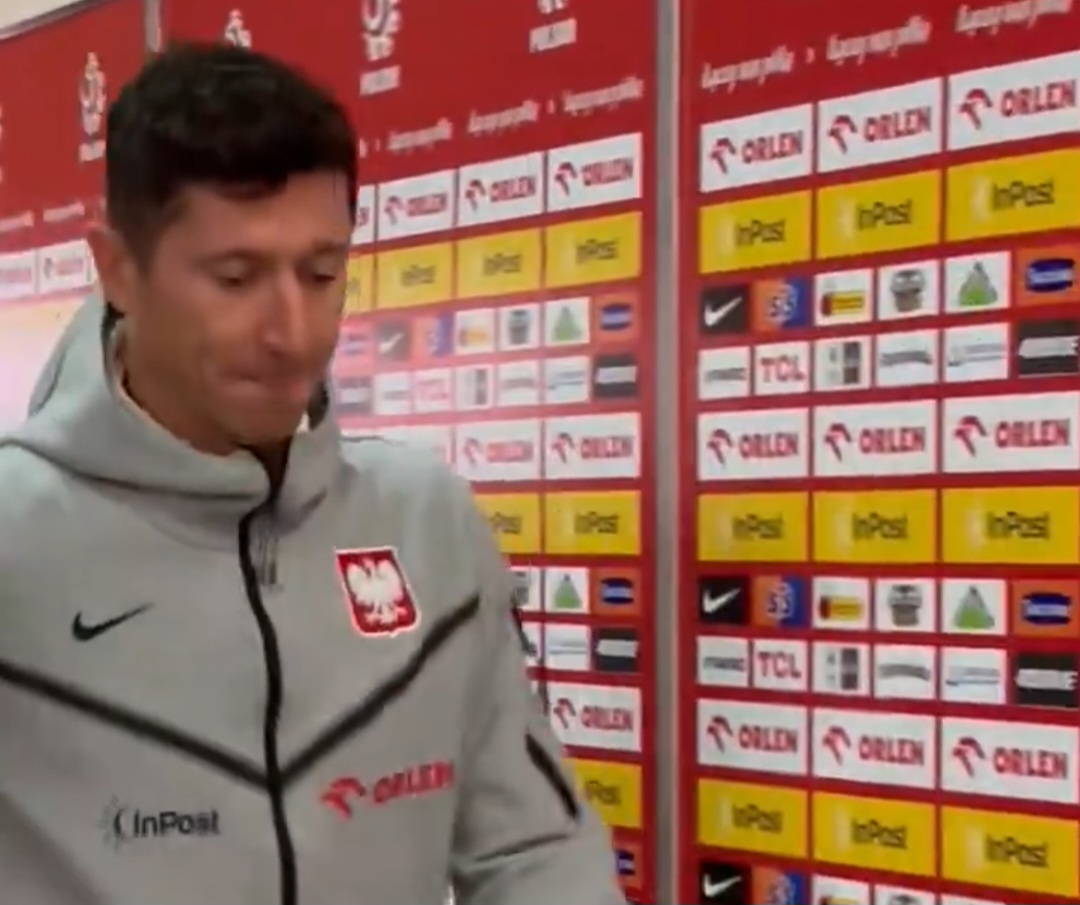 Tak Lewandowski zachował się po meczu! Wiadomo, co z jego nogą [WIDEO]