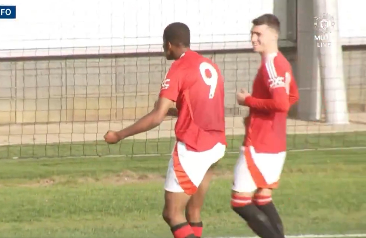 Zdobył hat-tricka w 14 minut. Arsenal oddał go do United [WIDEO]