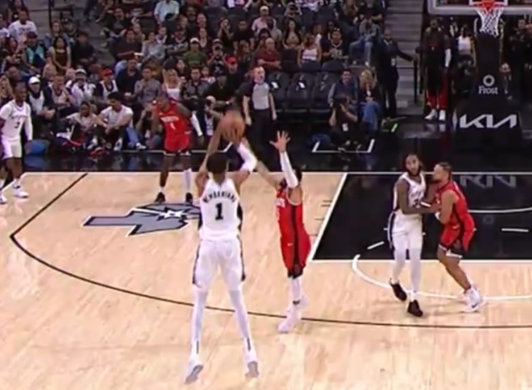 Wembanyama zachwyca w NBA. Zrobił to z łatwością [WIDEO]