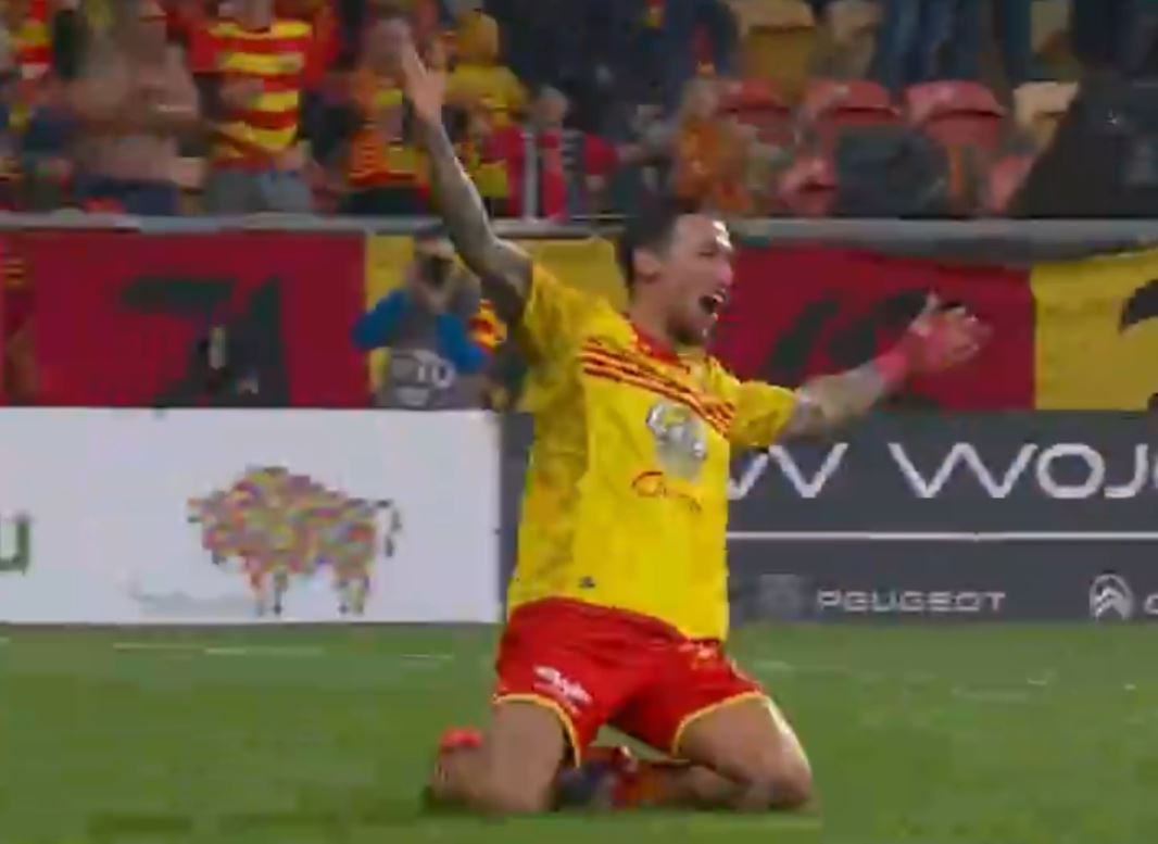 Cudowny gol Czurlinowa pogrążył Koronę. Jagiellonia wiceliderem! [WIDEO]