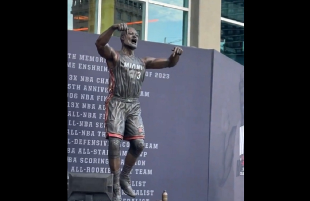 Wpadka klubu NBA. Tak wygląda pomnik legendy. "Kim jest ten facet?" [WIDEO]