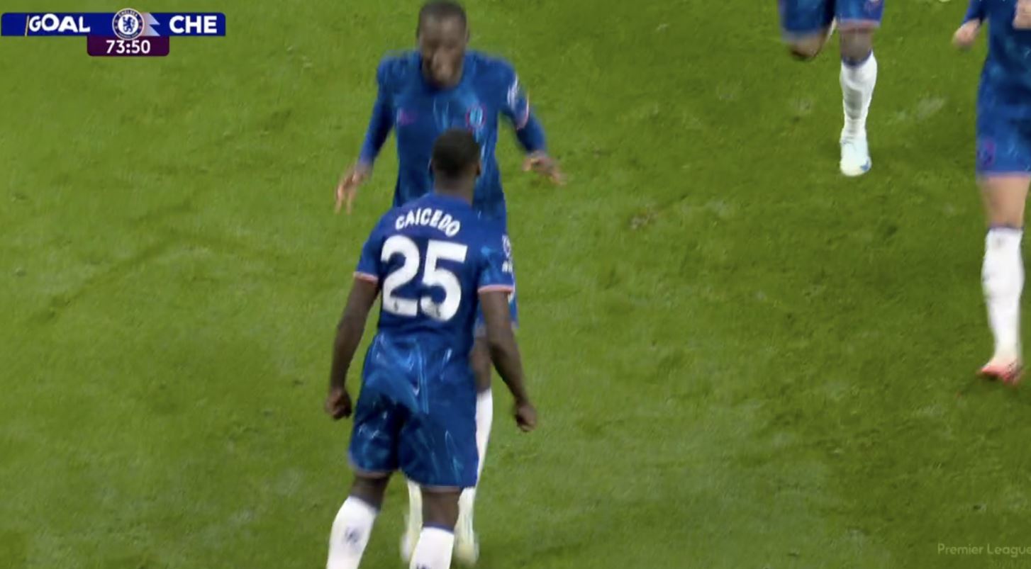 Ten Haga już nie ma, a Manchester United wciąż zawodzi. Piękny gol Caicedo [WIDEO]