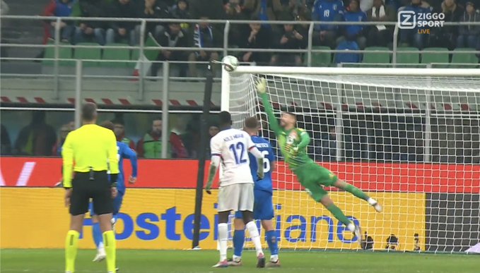 Francja zdobyła San Siro! Niezwykły gol samobójczy [WIDEO]