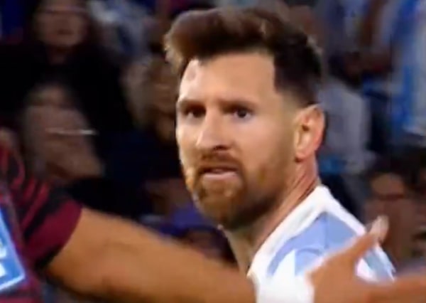 Messi aż się odpalił. Ruszył do rywala. Oto, co powiedział [WIDEO]