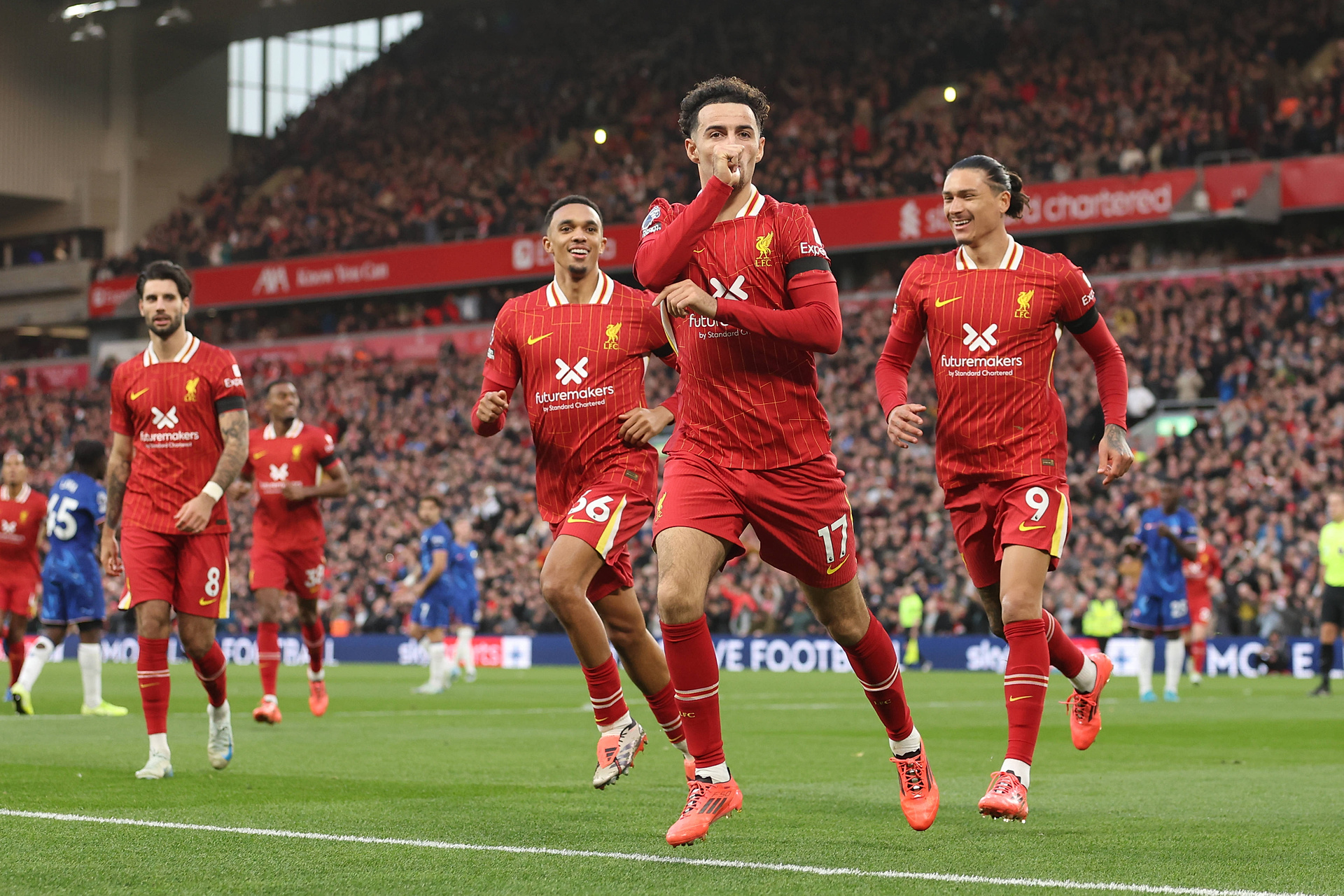 Nowy Pan Piłkarz w Liverpoolu. Gra tak, że legenda nie wytrzymała. "Ukarzcie federację"