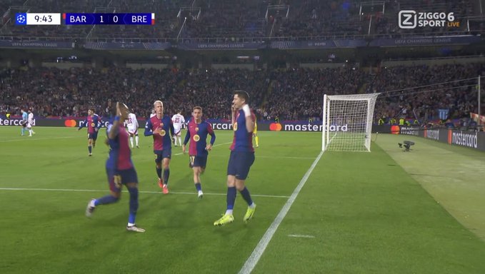 Setny gol Lewandowskiego w Lidze Mistrzów! Historyczne trafienie Polaka [WIDEO]