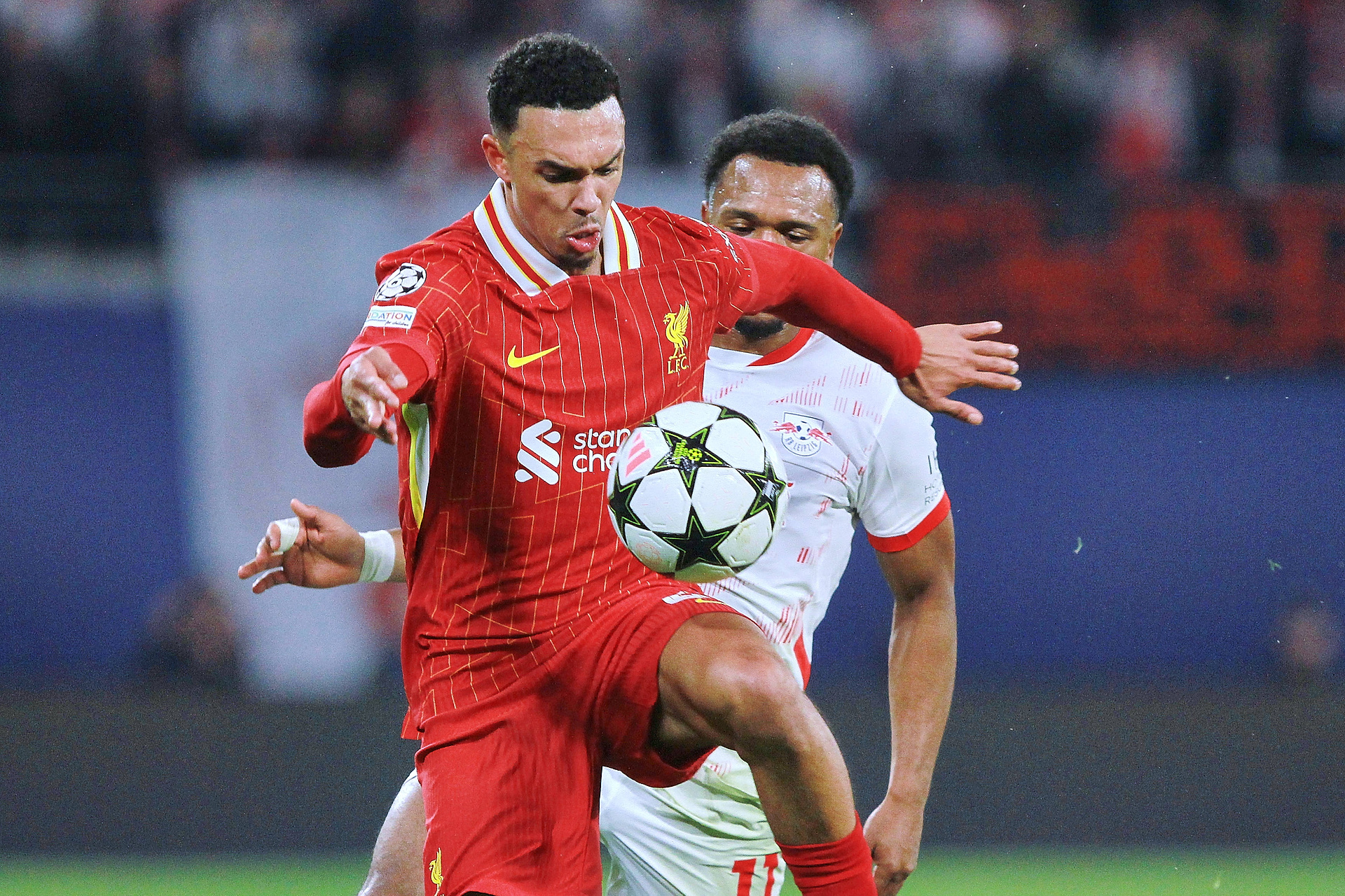 Media: Trwa walka o gwiazdę Liverpoolu. Ogromne pieniądze dla pilkarza