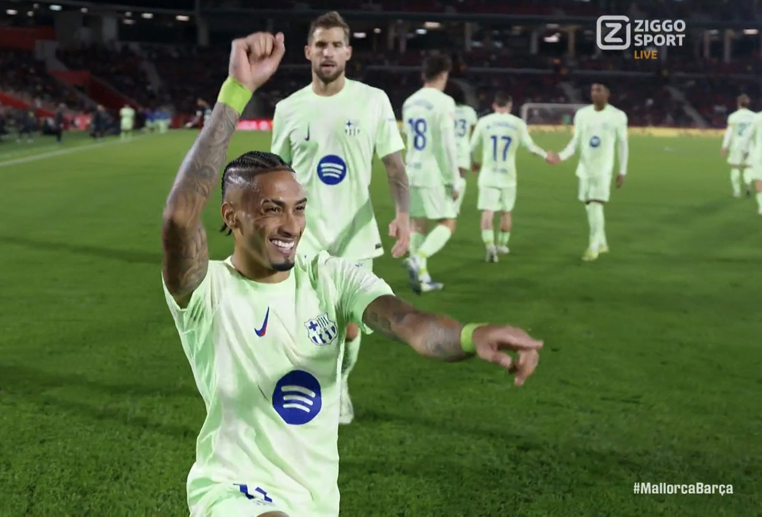 Koncertowe przełamanie Barcelony! Wielka wygrana pod nieobecność "Lewego" [WIDEO]