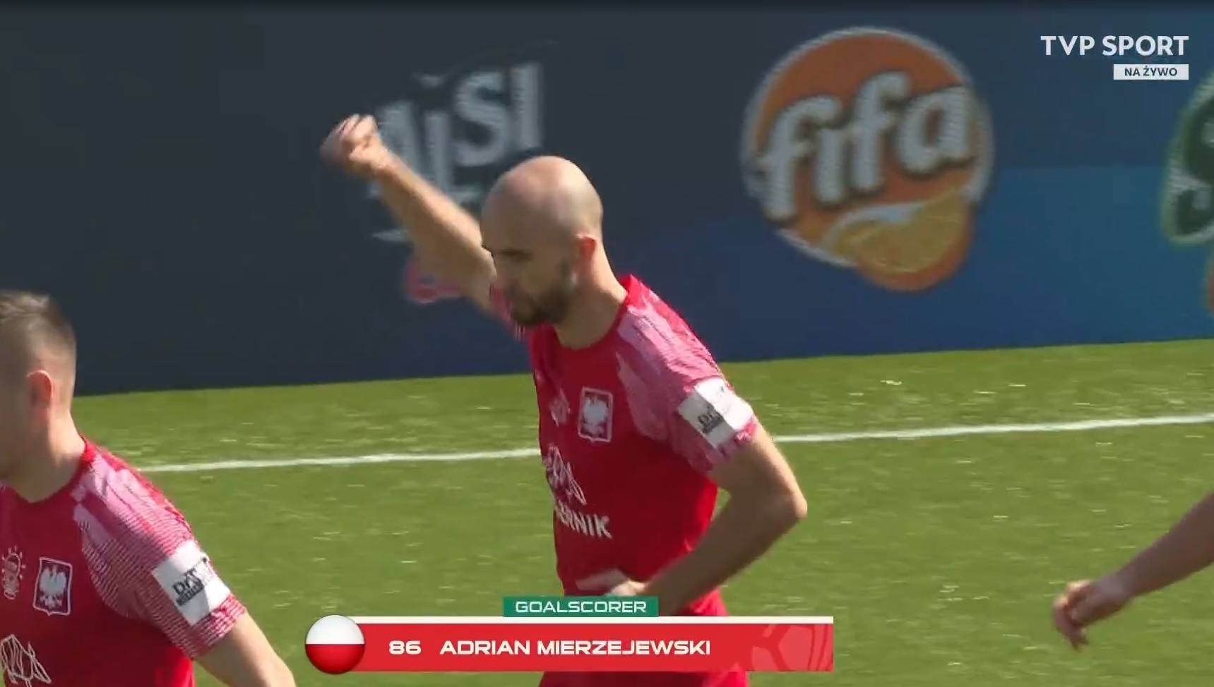 Polacy zdemolowali rywali w MŚ! Debiutancki gol Mierzejewskiego [WIDEO]