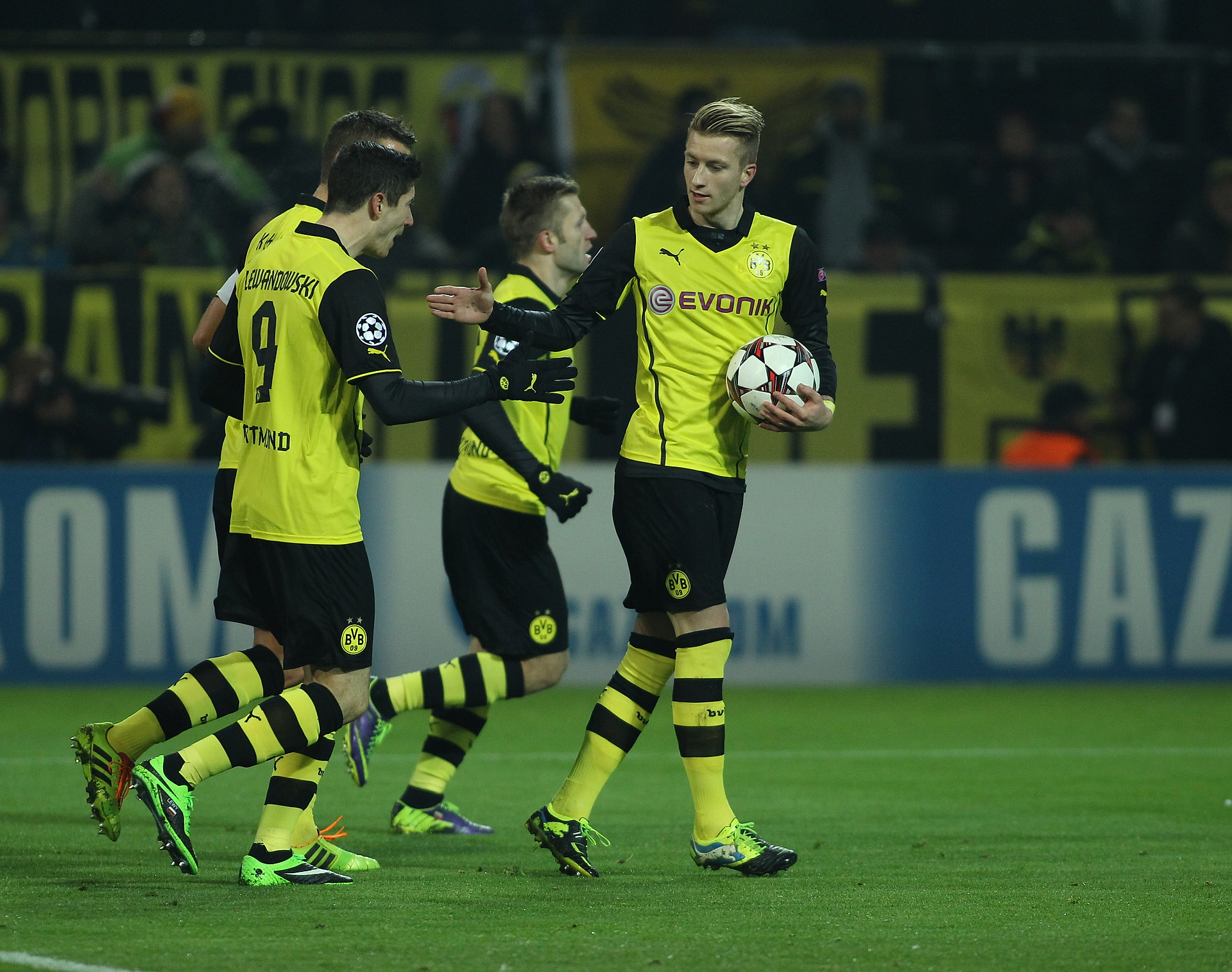 Reus nie wytrzymał. Przepiękna laurka na cześć Lewandowskiego [WIDEO]