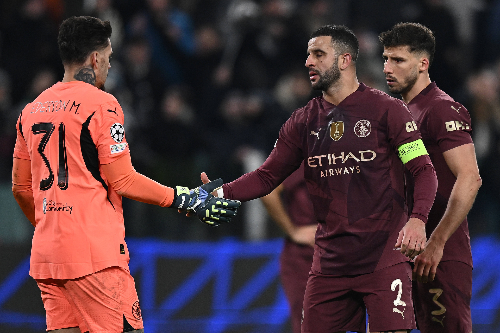 Piłkarz Manchesteru City o krok od odejścia. Nowe wieści od Romano