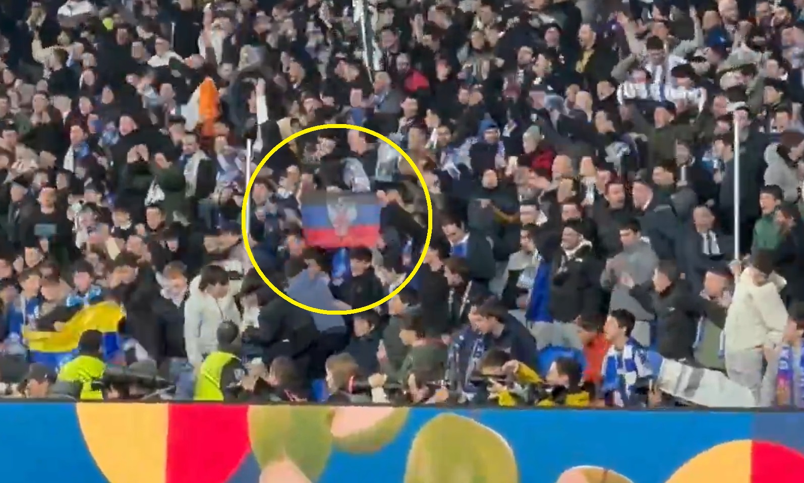 Skandal w meczu Ligi Europy. Pokazali, co wniósł kibic [WIDEO]