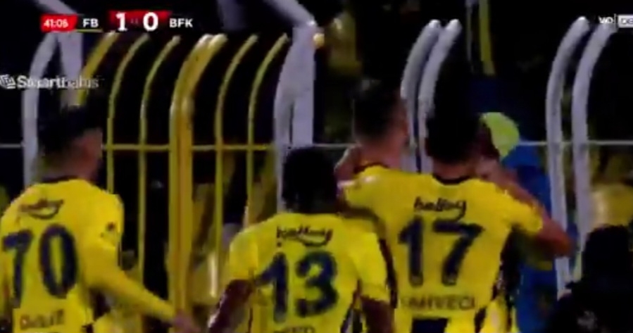 Asysta Szymańskiego! Piękny gol Fenerbahce [WIDEO]