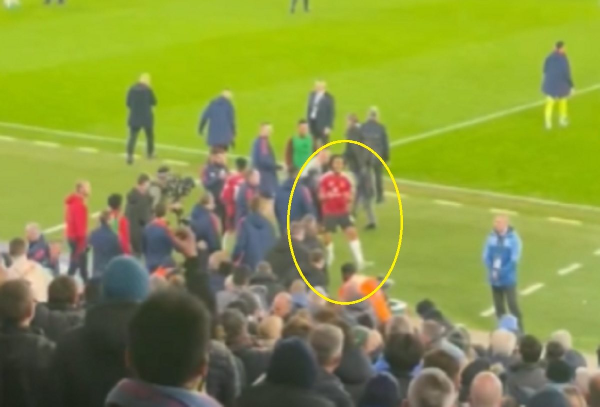Gracz Manchesteru United prowokował kibiców. Wszystko uchwyciły kamery [WIDEO]