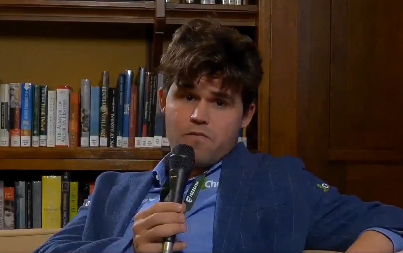 Carlsen zdyskwalifikowany na mistrzostwach! Absurdalny powód