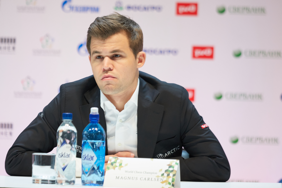 Carlsen vs  ChatGPT. Nie do wiary, jak poszło szachiście [ZDJĘCIE]