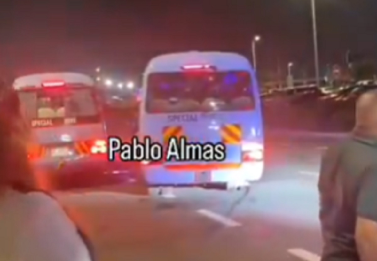 Piłkarze nie wsiedli do autokaru. Wiadomo dlaczego [WIDEO]