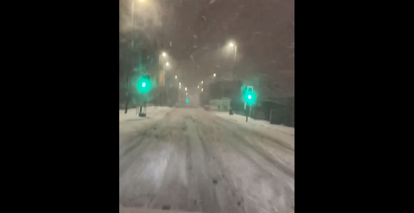 Bursztynowy alert! Jest decyzja ws. meczu Liverpool - Manchester United [AKTUALIZACJA]