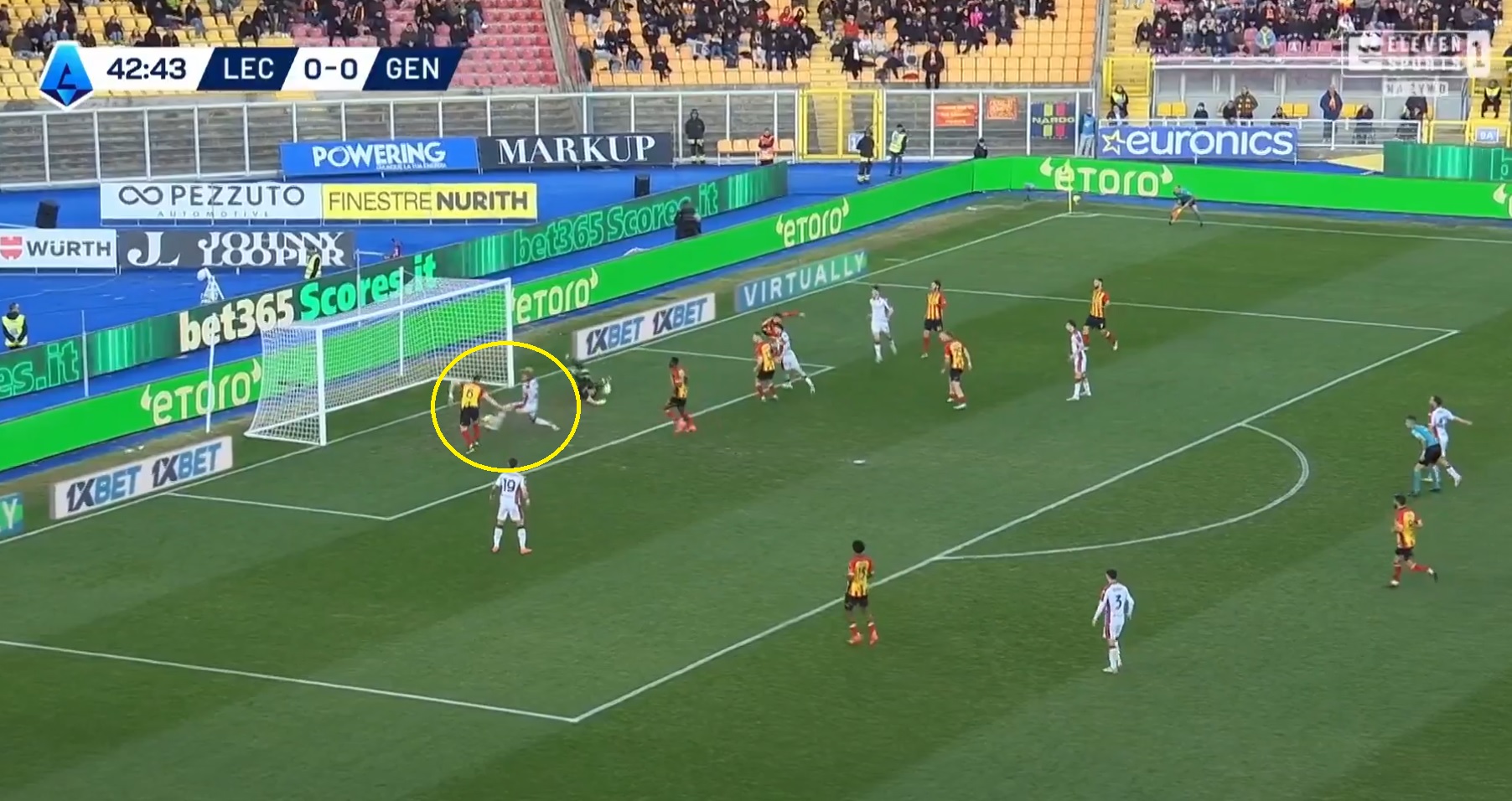 Pudło sezonu w Serie A! Nie trafił w bramkę z dwóch metrów [WIDEO]