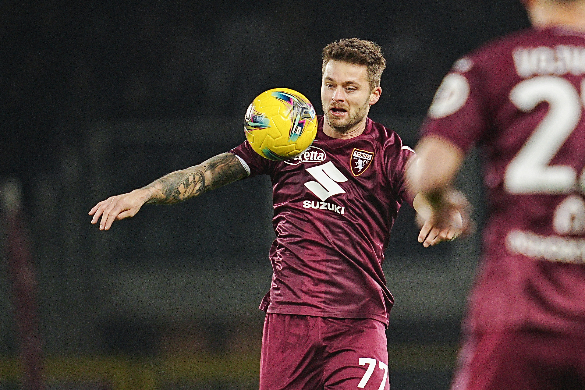 "Najgorszy na boisku. Wstyd". Polak zrównany z ziemią po derbach w Serie A