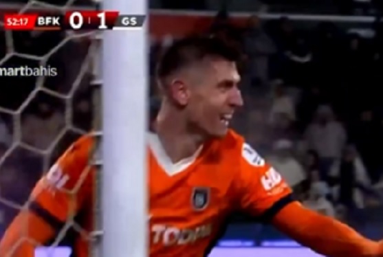Piątek strzelił gigantowi! Ależ forma! [WIDEO]