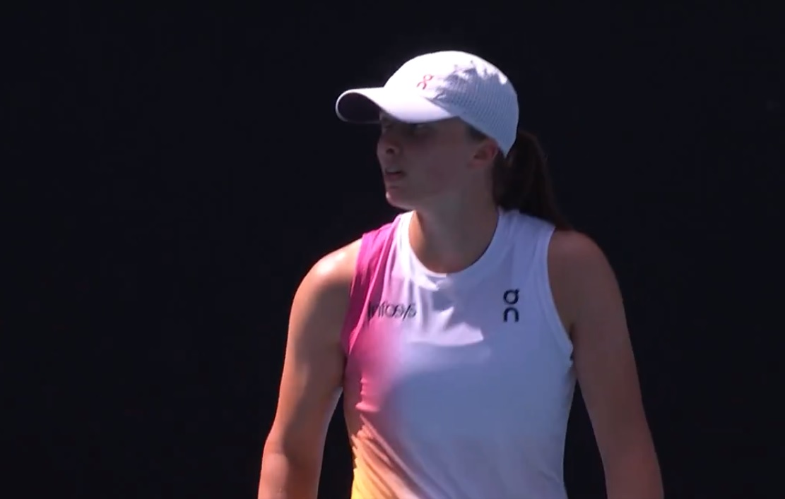 Pewny awans Świątek! Dobry początek Polki w Australian Open [WIDEO]