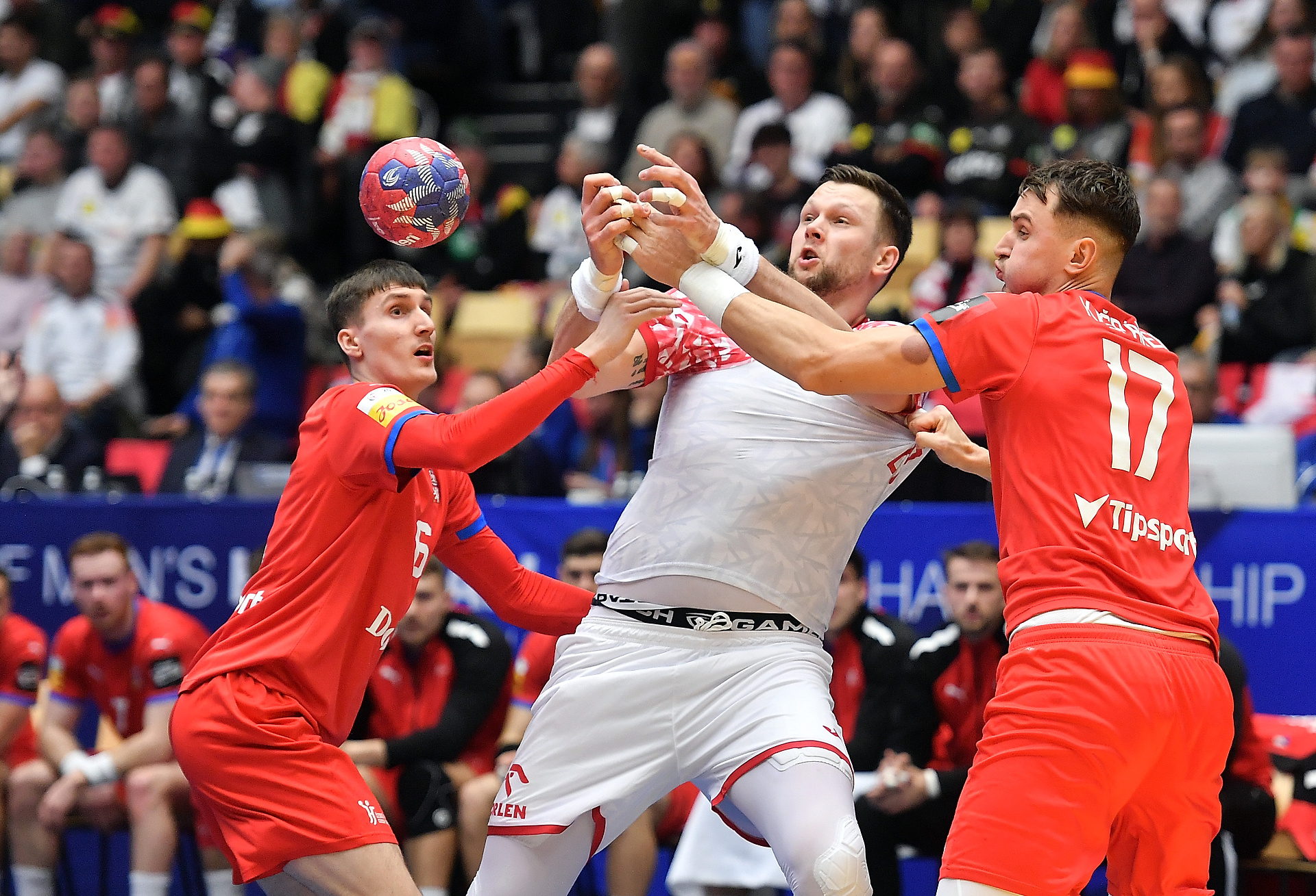 Ależ zawód szczypiornistów! Thriller w końcówce mistrzostw świata [WIDEO]