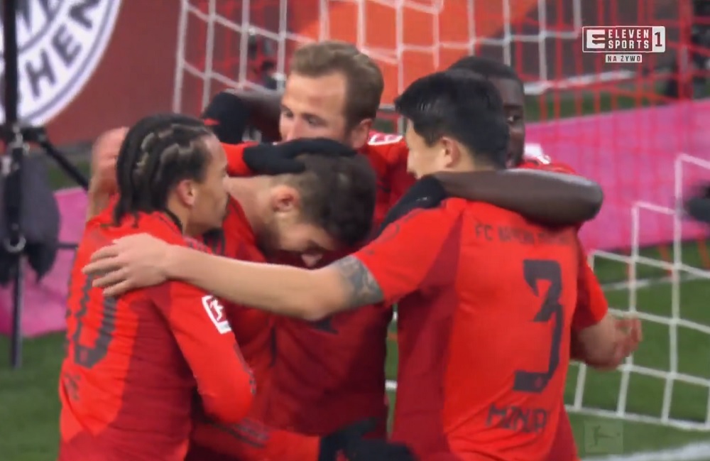 Wolfsburg mógł skarcić Bayern. Gorąca końcówka w Monachium [WIDEO]