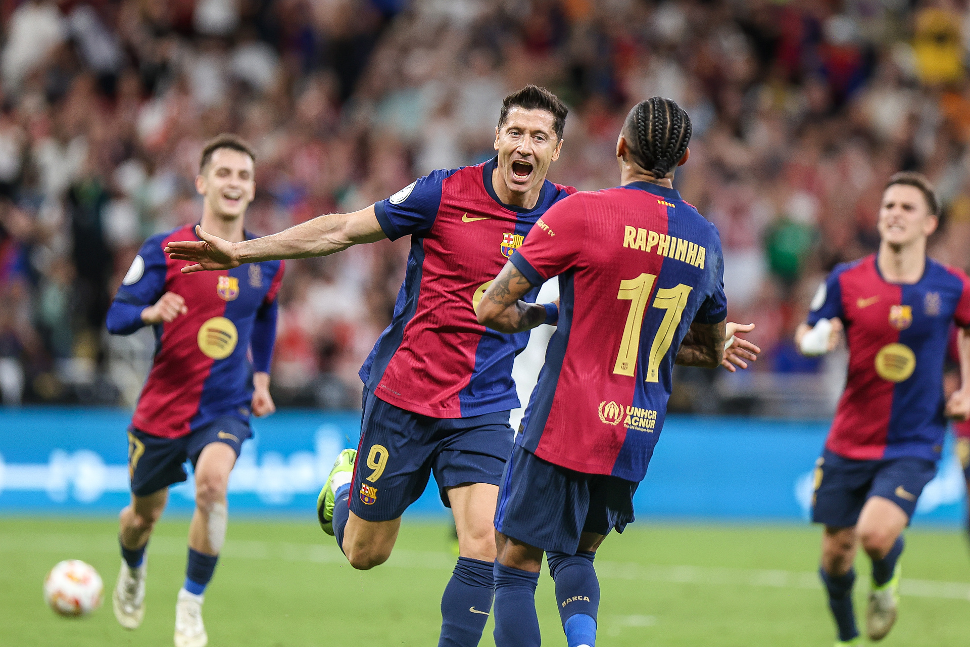 Barcelona gromi Borussię Dortmund! PSG pewnie pokonuje Aston Villę! [RELACJA]